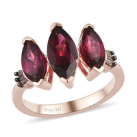 Orissa Rhodolite Garnet and Natural Champagne Diamond 3 Stone Ring in Vermeil Rose Gold Over Sterling Silver (Size 10.0) 2.50 ctw