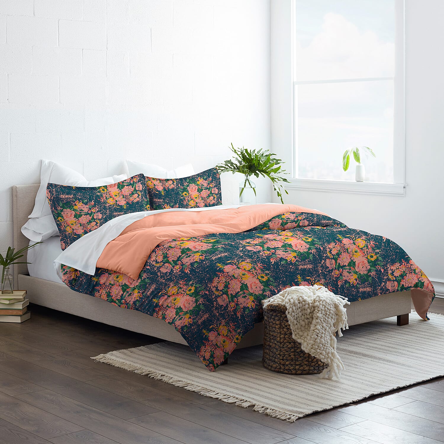3 PC Floral Comforter Set (Queen)- Includes Comforter and 2 Pillow Shams