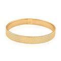 Italian 8.6mm Flat Mesh Stretch Bangle Bracelet in 10K Yellow Gold 2.23 Grams - Sticky add to cart bar