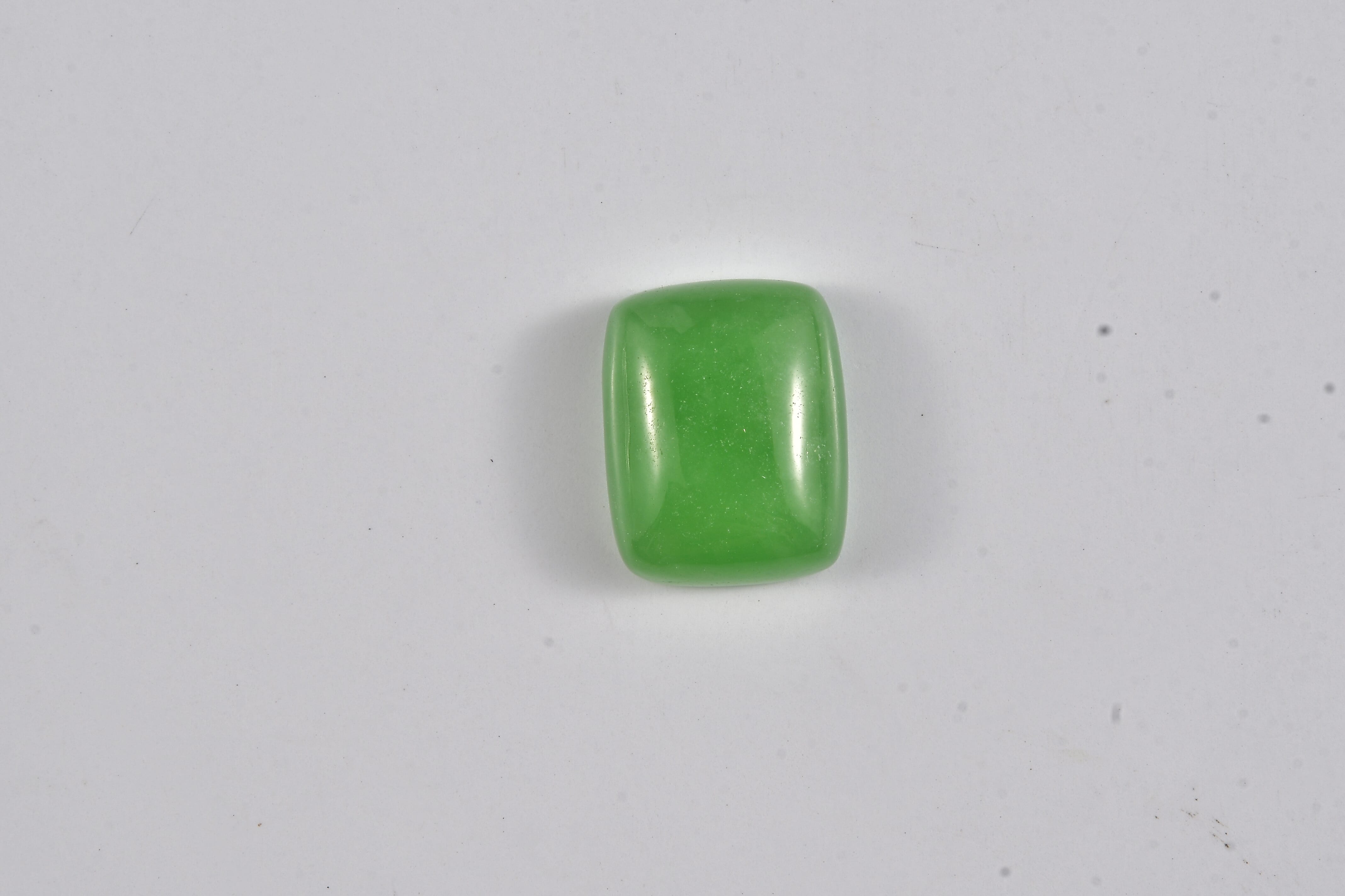 Green Jade (D) (Cush 10x8 mm) 3.70 ctw